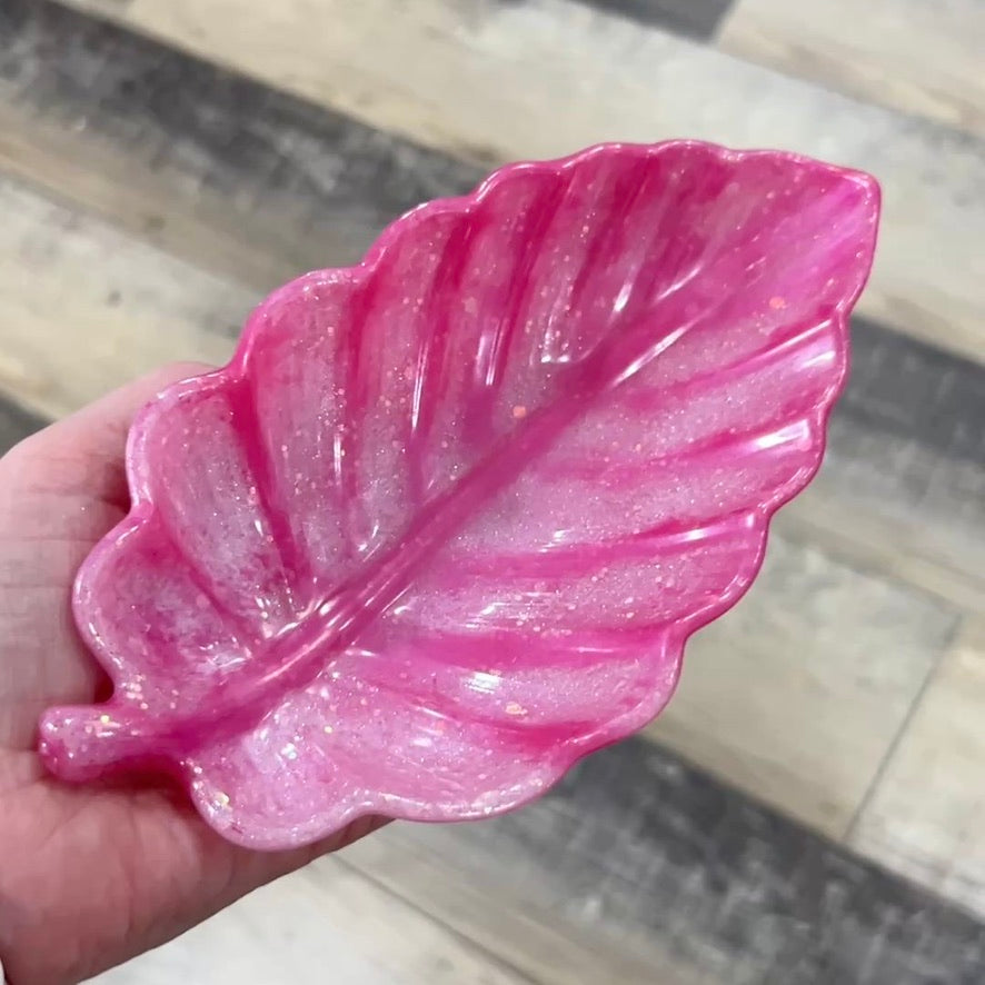 Pink Leaf Resin Trinket Dish – Handmade Decorative Leaf Tray